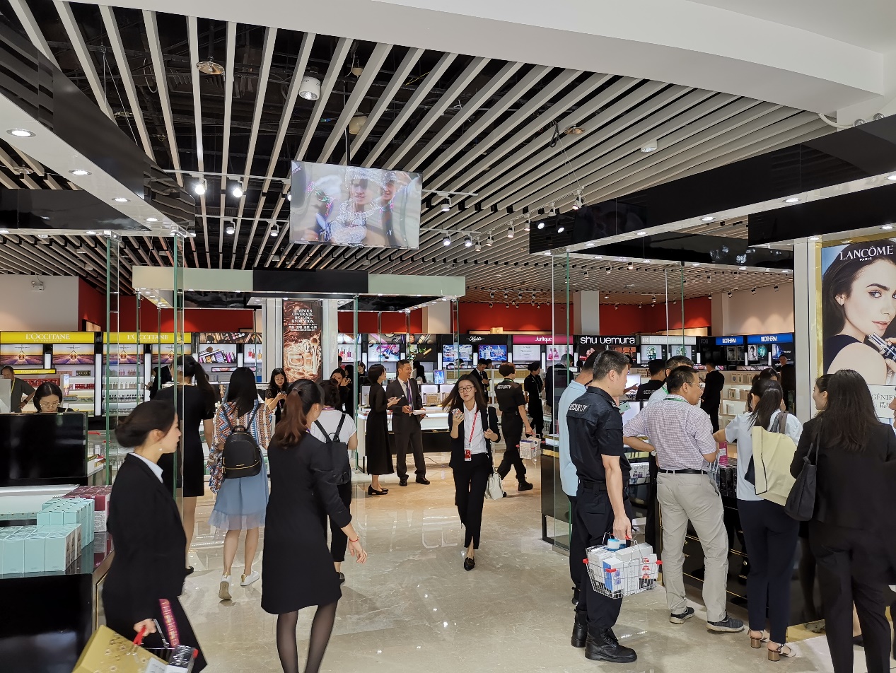 博鰲亞洲論壇期間中免集團(tuán)博鰲免稅店銷售火爆